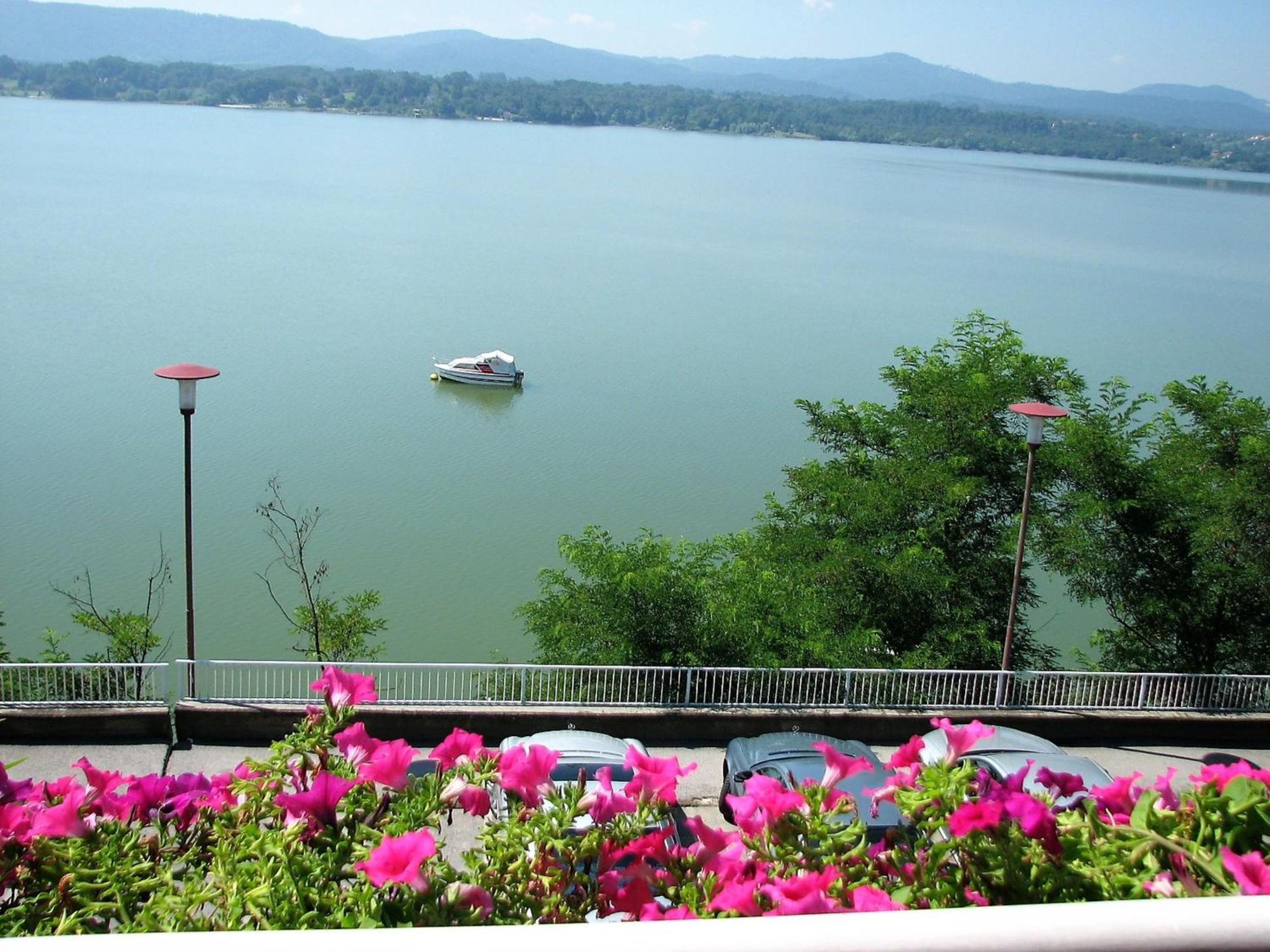 Hotel Senad Od Bosne Prokosovici Exterior photo