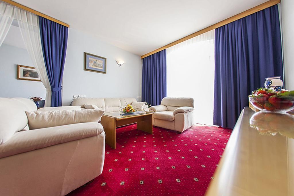 Hotel Senad Od Bosne Prokosovici Exterior photo